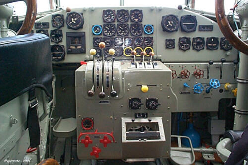 AAC-1 JU 52 n°216, poste de pilotage restauré, MAE réserves (2001)