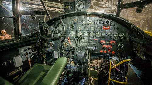 Lancaster WU 13, intérieur du cockpit, Musée d'Auckland (NZ)