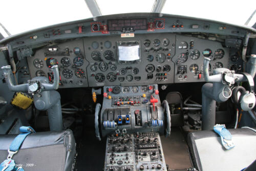 N 262 n°72, cockpit, Musée de l'Air (Pyperpote, 9-6-2009)
